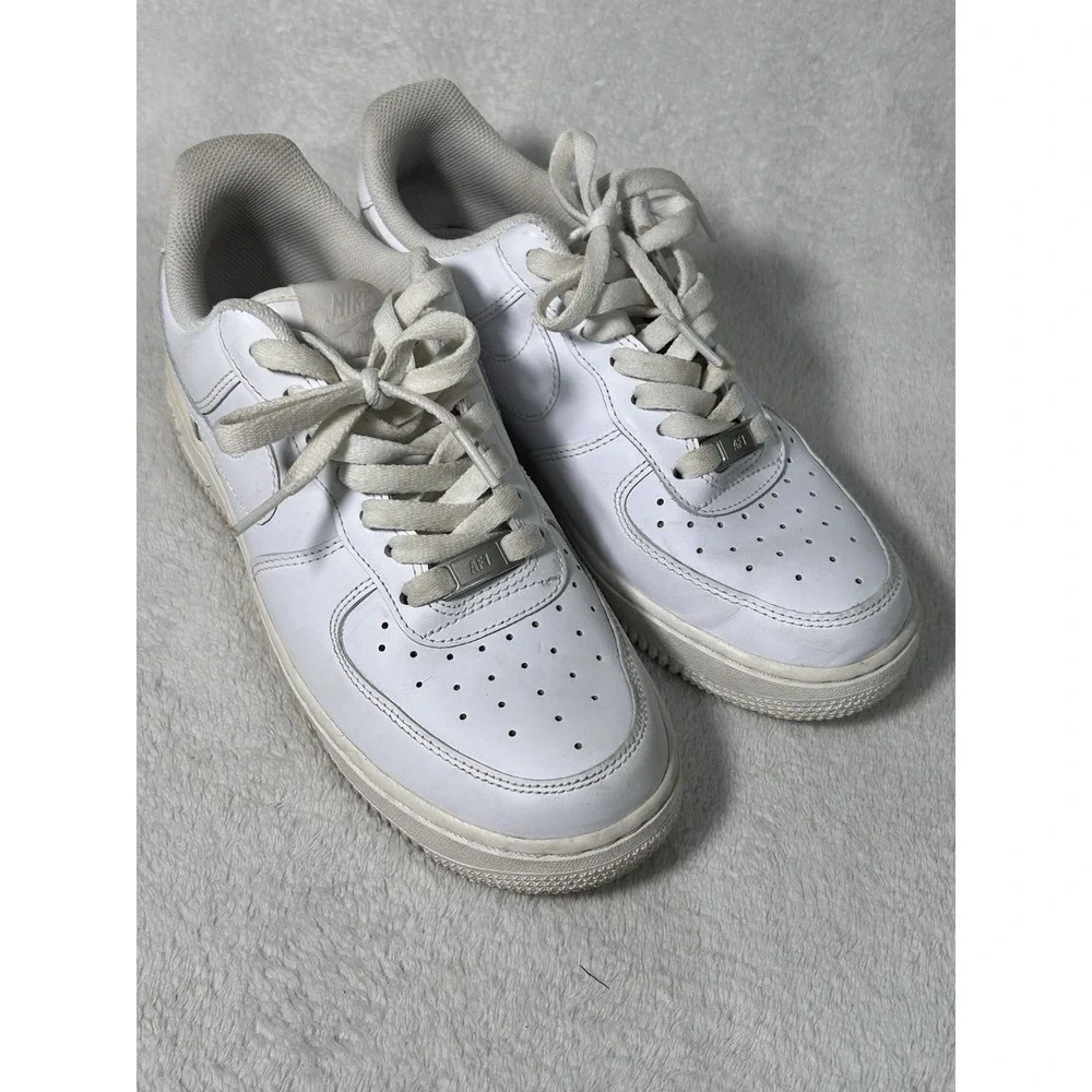 Nike Air Force 1 '07 Shoes Womens Size 8 White Leather Cushioned DD8959-100
